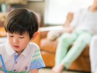 高考生家长顶级凡尔赛，孩子自律背后的秘密